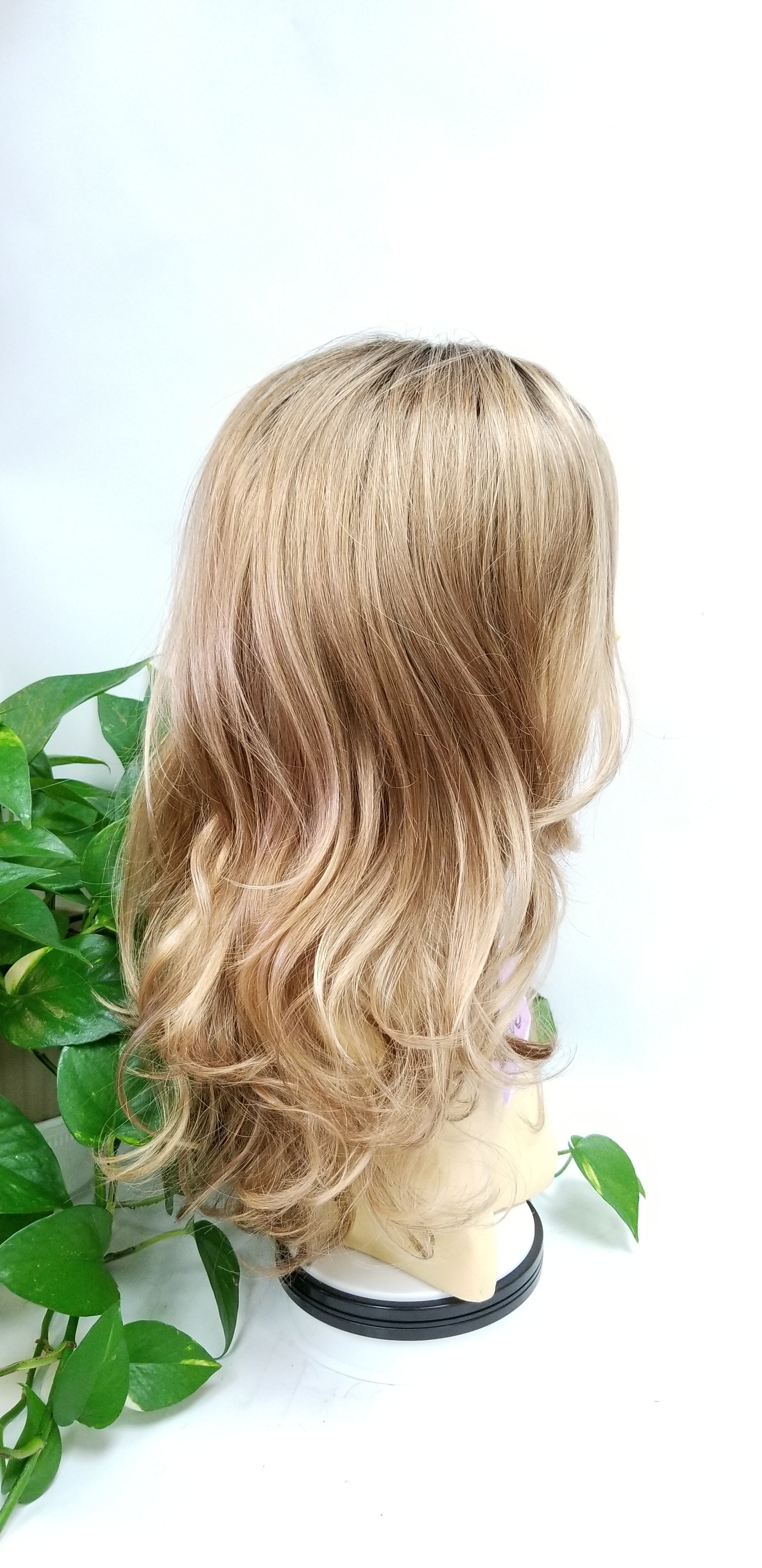 Lees10094 (Lace Front with Partial Mono)